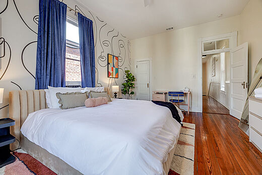 King Bed Room
